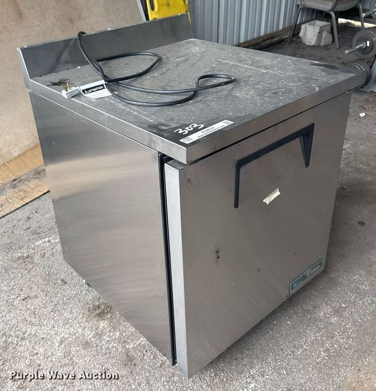 image for item EG8534 True Refrigeration TWT-27-HC worktop refrigerator
