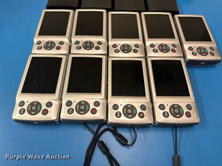 image for item EG8536 (9) Canon Powershot ELPH 180 cameras