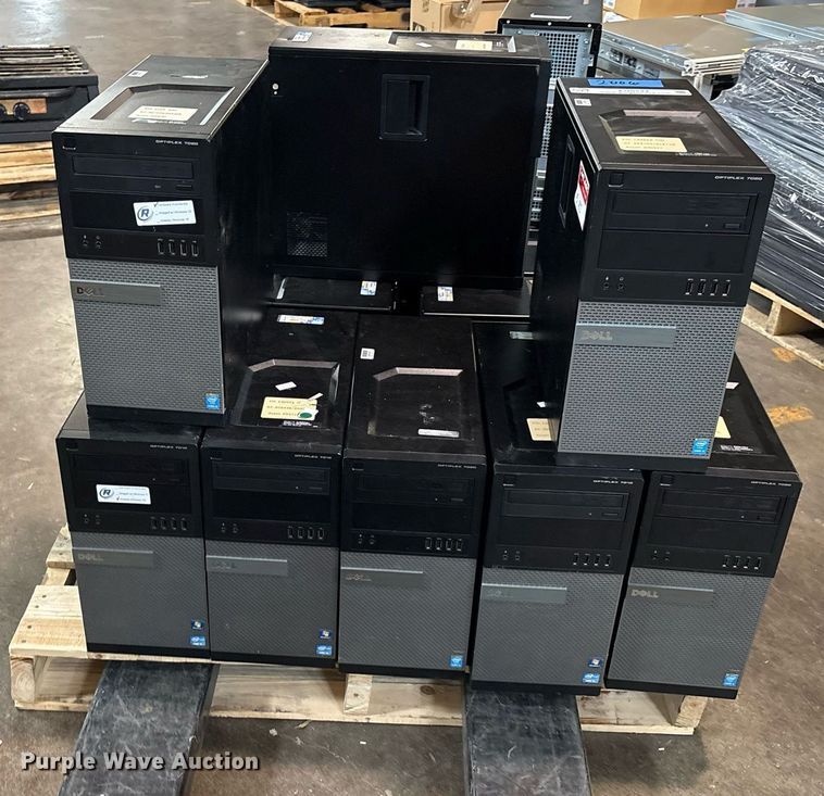 image for item EG8544 Approximately 18 Dell OptiPlex desktops