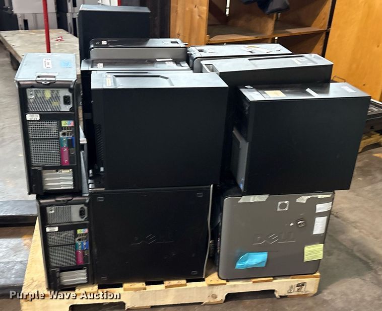 image for item EG8546 Approximately 20 Dell desktops