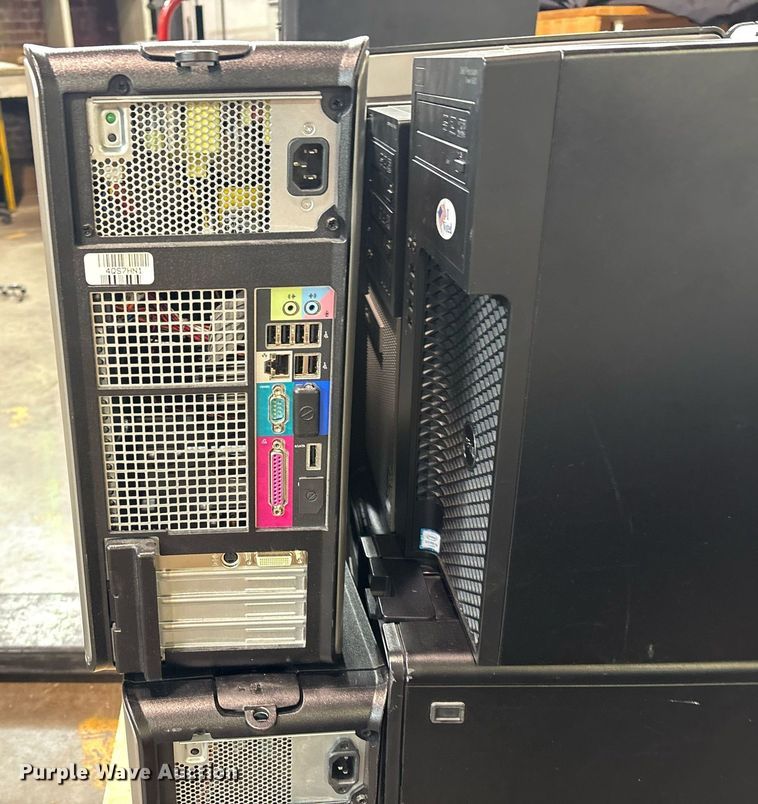 image for item EG8546 Approximately 20 Dell desktops