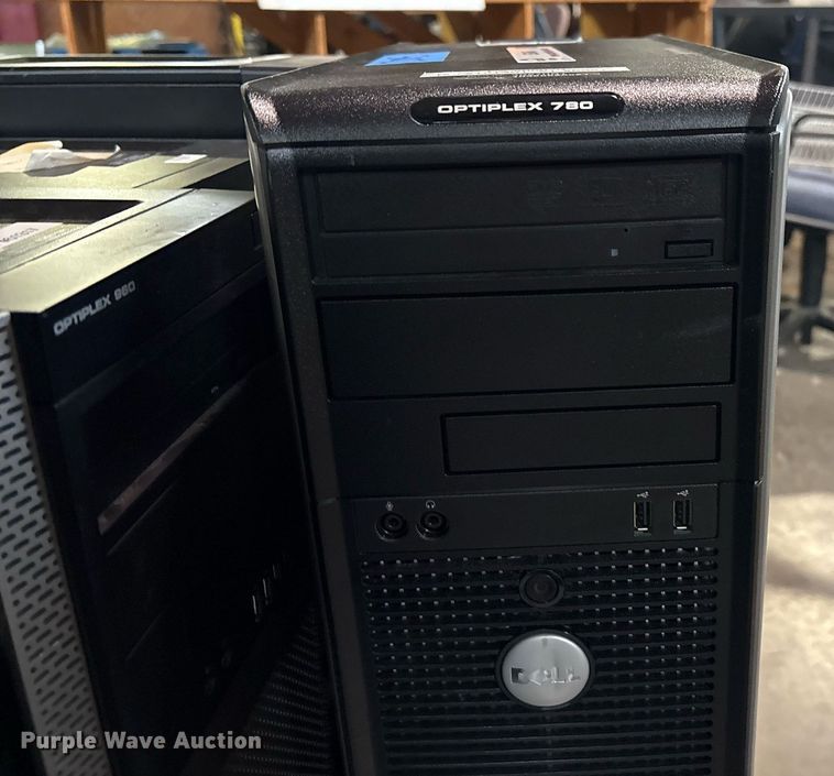 image for item EG8546 Approximately 20 Dell desktops