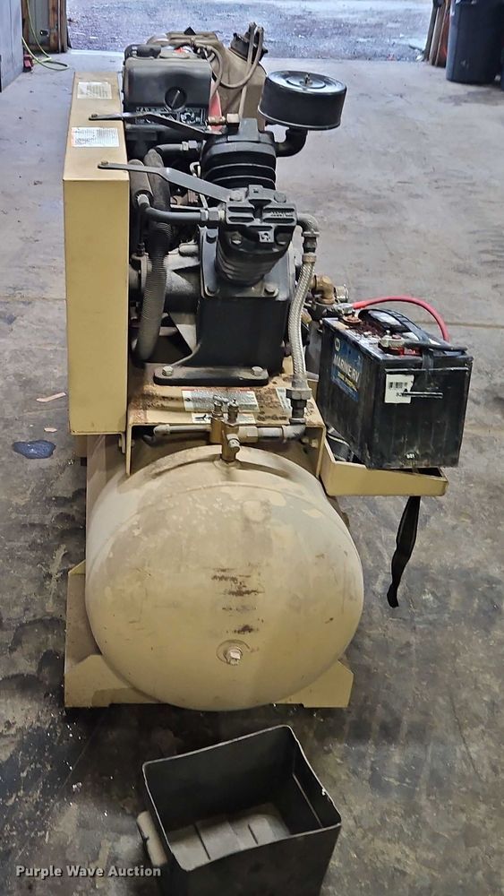 image for item EJ0083 Ingersoll Rand D2475-80 air compressor