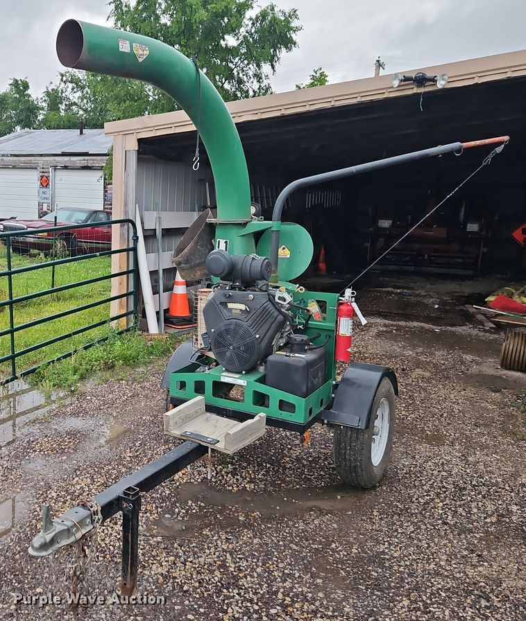 image for item EJ0084 Billy Goat DL3600V leaf vacuum