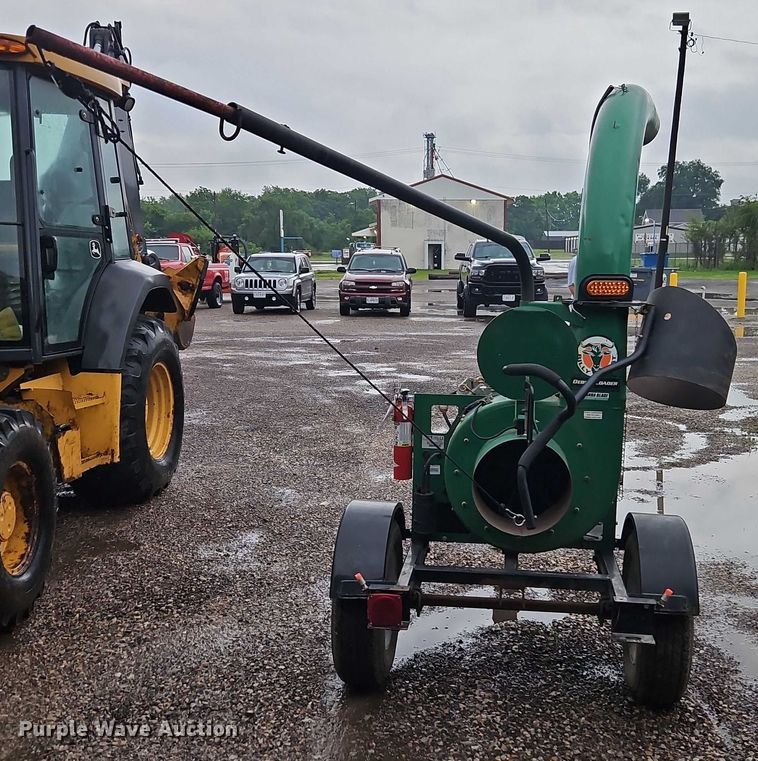 image for item EJ0084 Billy Goat DL3600V leaf vacuum