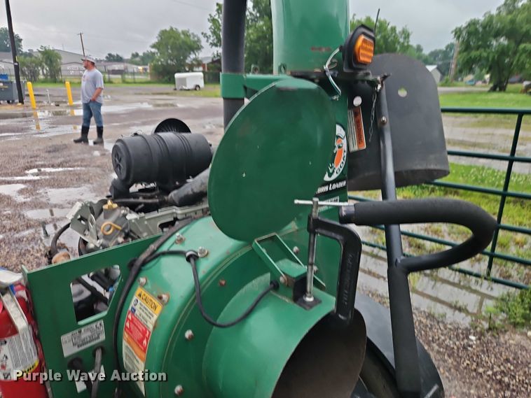 image for item EJ0084 Billy Goat DL3600V leaf vacuum