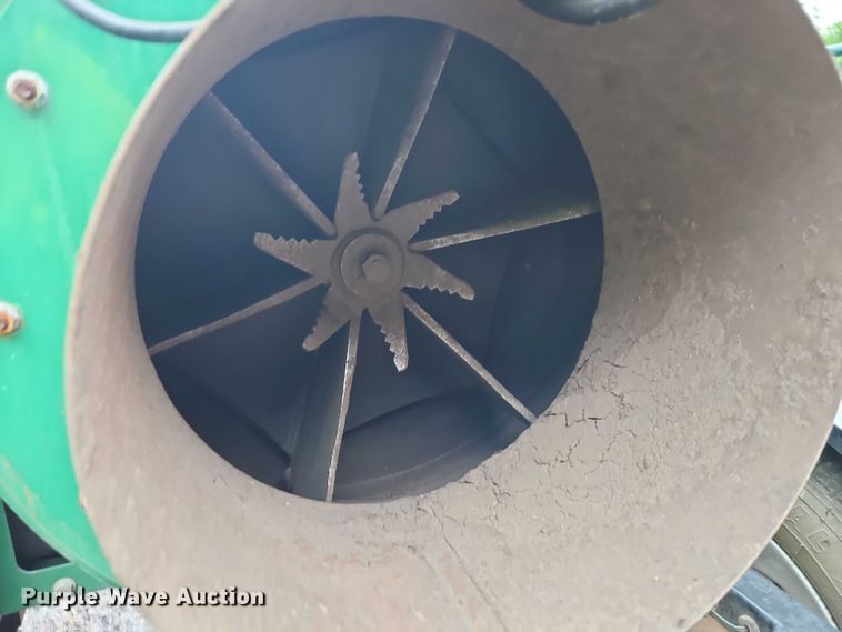 image for item EJ0084 Billy Goat DL3600V leaf vacuum