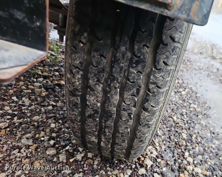 image for item EJ0084 Billy Goat DL3600V leaf vacuum