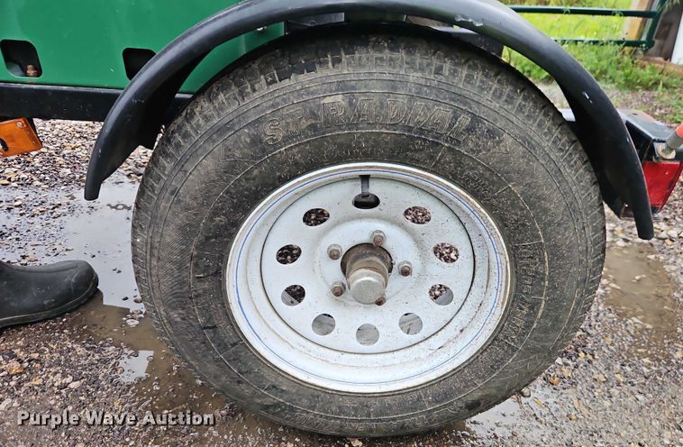 image for item EJ0084 Billy Goat DL3600V leaf vacuum