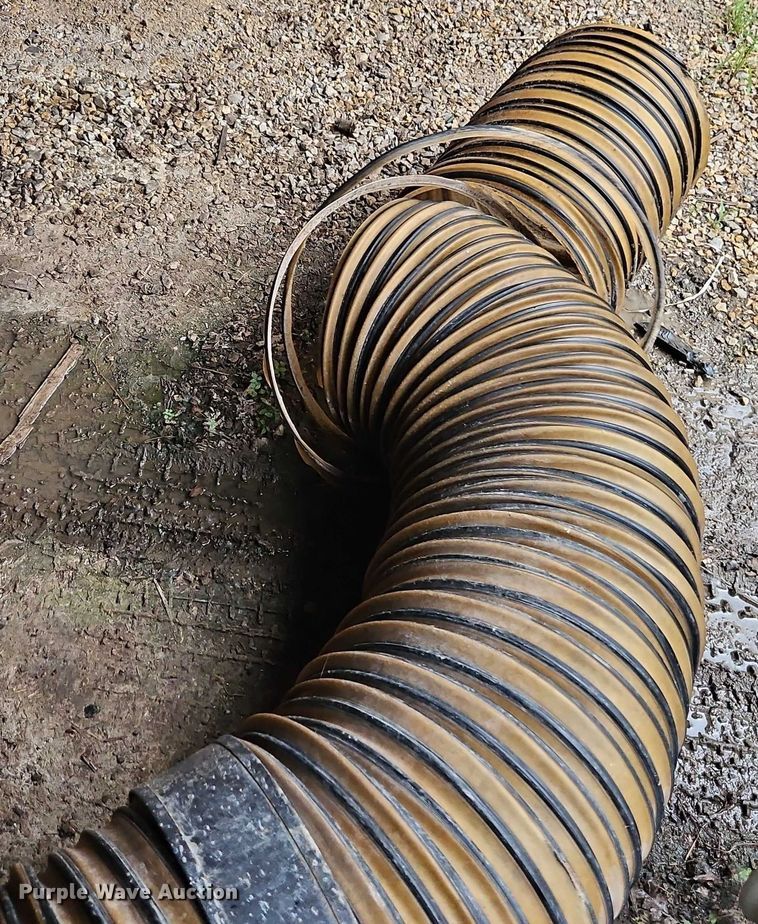 image for item EJ0084 Billy Goat DL3600V leaf vacuum