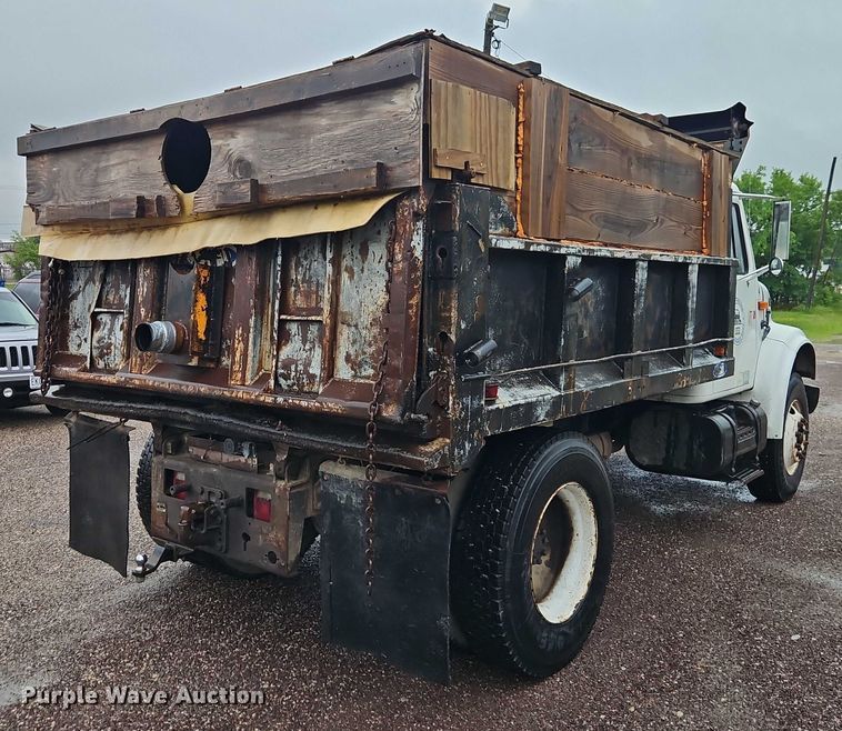 image for item EJ0085 2000 International 4700 dump truck
