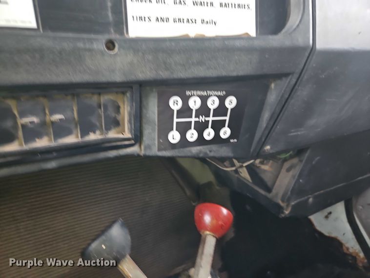 image for item EJ0085 2000 International 4700 dump truck