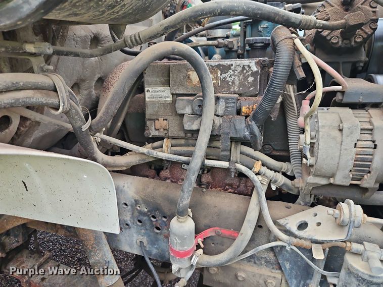 image for item EJ0085 2000 International 4700 dump truck