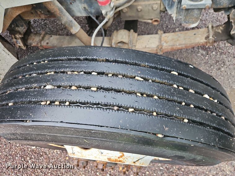 image for item EJ0085 2000 International 4700 dump truck