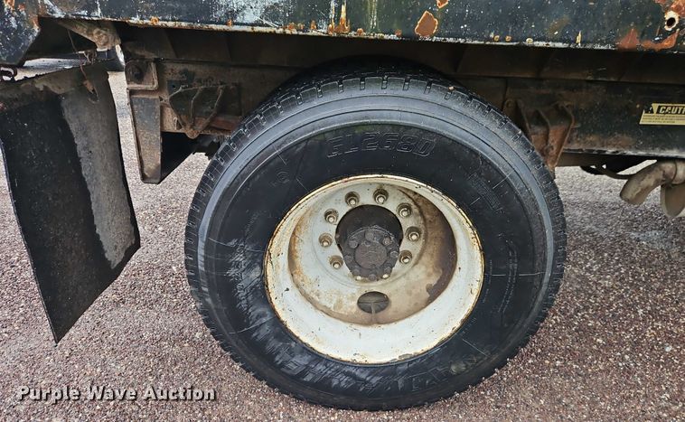 image for item EJ0085 2000 International 4700 dump truck