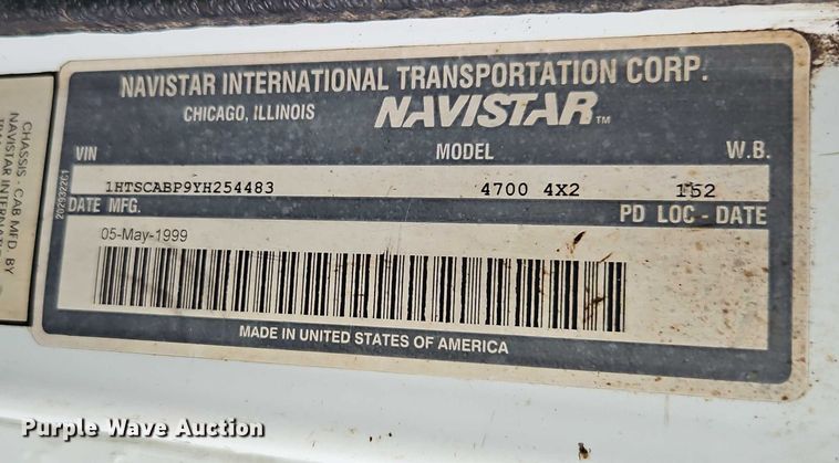 image for item EJ0085 2000 International 4700 dump truck