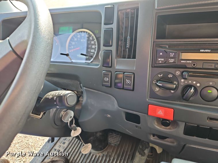 image for item EJ0088 2016 Isuzu NRR street sweeper truck