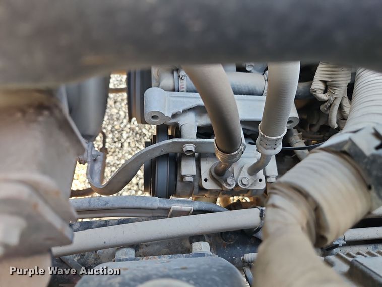 image for item EJ0088 2016 Isuzu NRR street sweeper truck