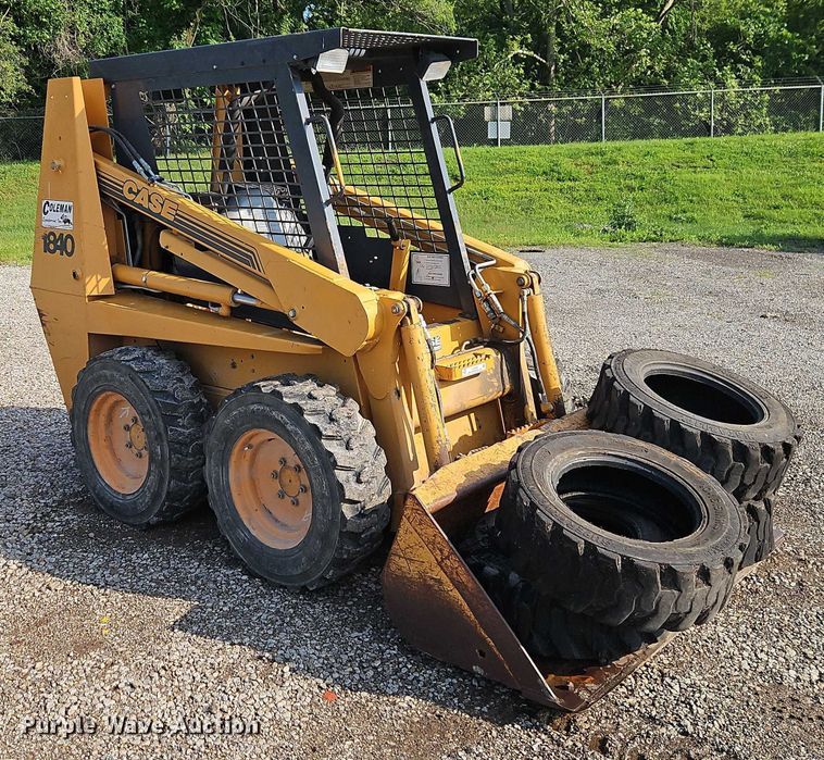 image for item EJ0089 1999 Case 1840 skid steer loader