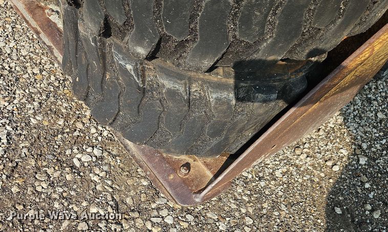 image for item EJ0089 1999 Case 1840 skid steer loader