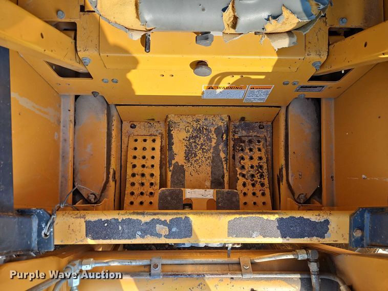 image for item EJ0089 1999 Case 1840 skid steer loader