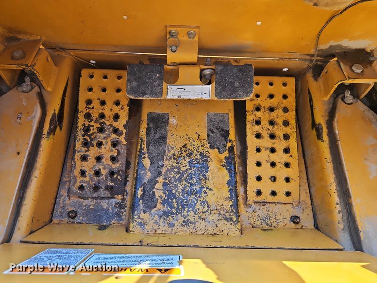 image for item EJ0089 1999 Case 1840 skid steer loader