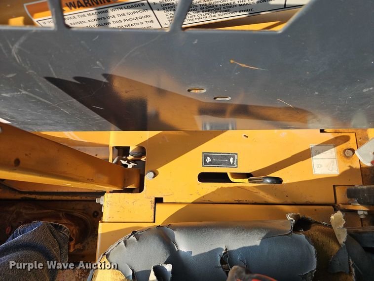 image for item EJ0089 1999 Case 1840 skid steer loader