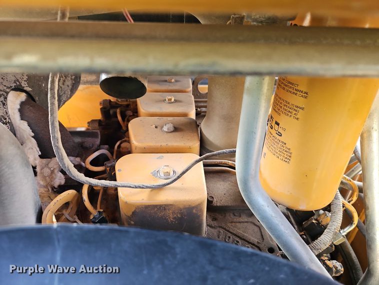image for item EJ0089 1999 Case 1840 skid steer loader
