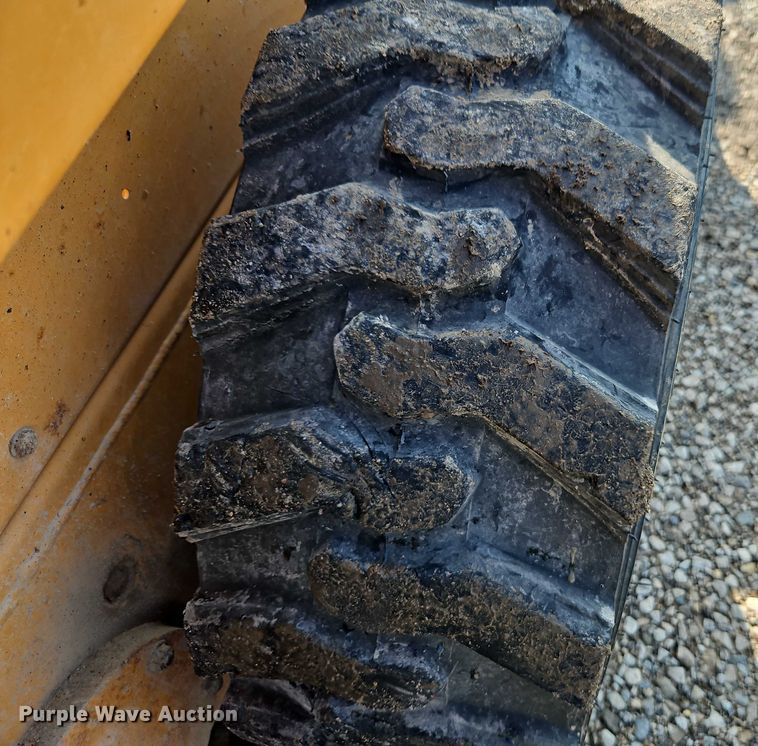 image for item EJ0089 1999 Case 1840 skid steer loader