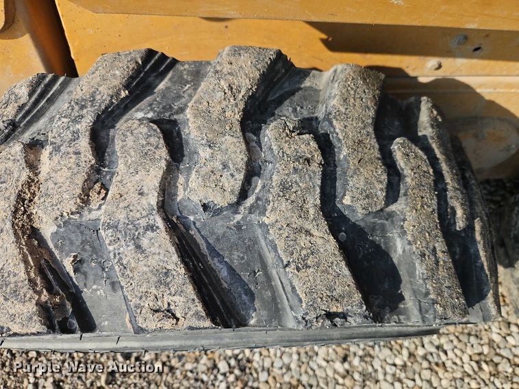 image for item EJ0089 1999 Case 1840 skid steer loader