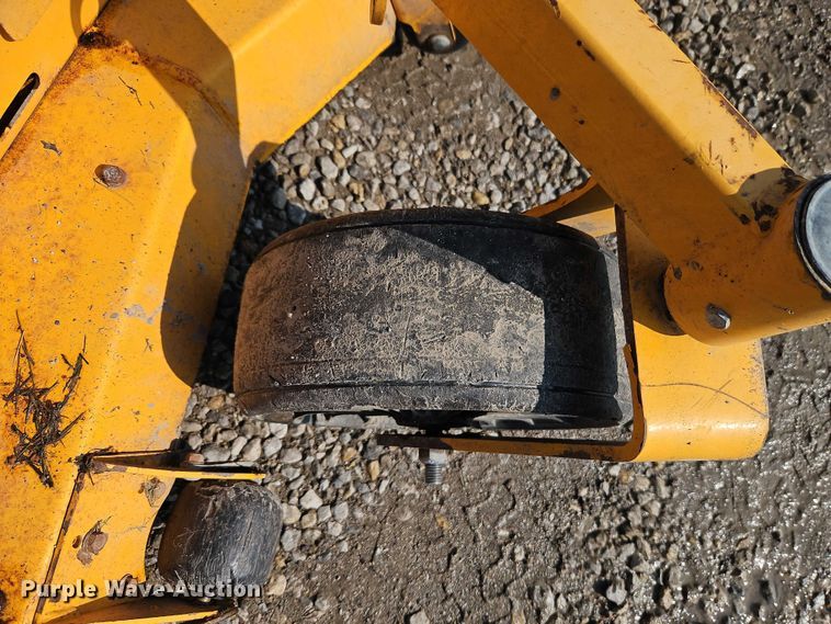 image for item EJ0090 2018 Wright Standard ZK ZTR lawn mower