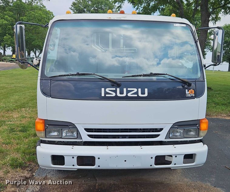 image for item EJ0099 2001 Isuzu NPR/NPR-HD refuse truck