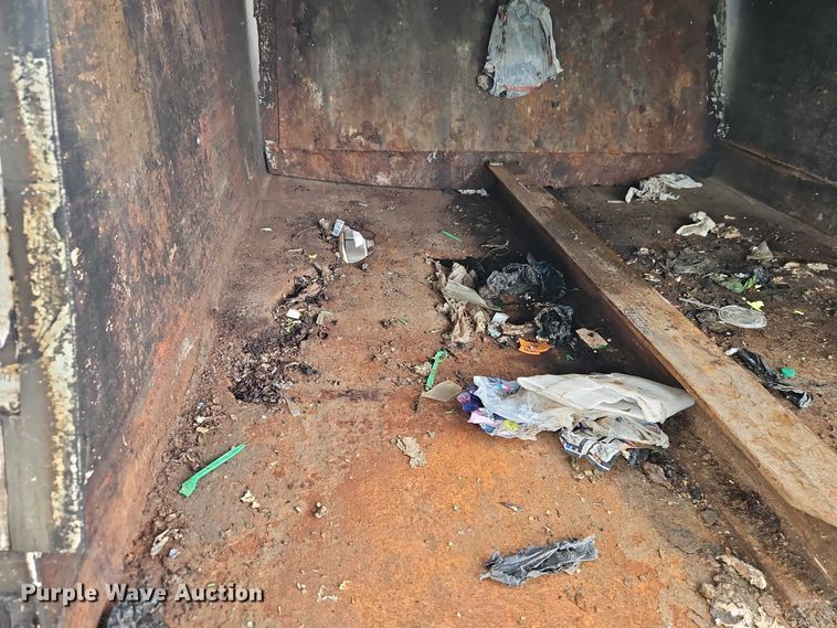 image for item EJ0099 2001 Isuzu NPR/NPR-HD refuse truck