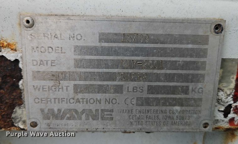 image for item EJ0099 2001 Isuzu NPR/NPR-HD refuse truck