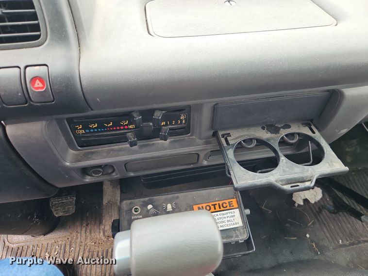 image for item EJ0099 2001 Isuzu NPR/NPR-HD refuse truck