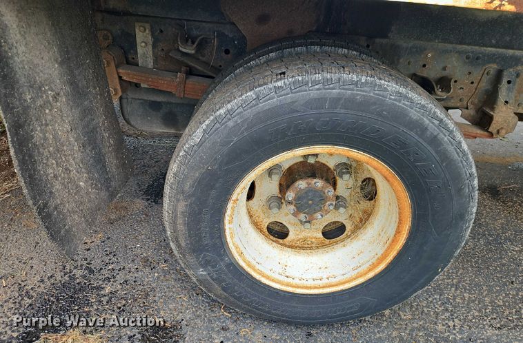 image for item EJ0099 2001 Isuzu NPR/NPR-HD refuse truck