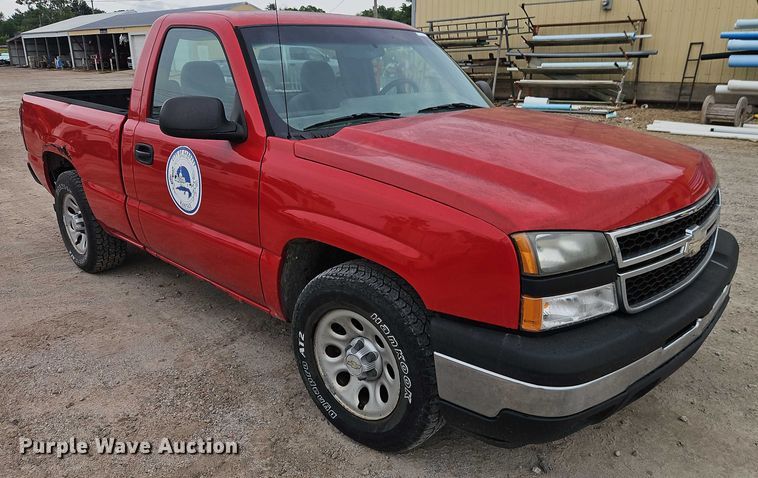 image for item EJ0118 2007 Chevrolet Silverado 1500 pickup truck