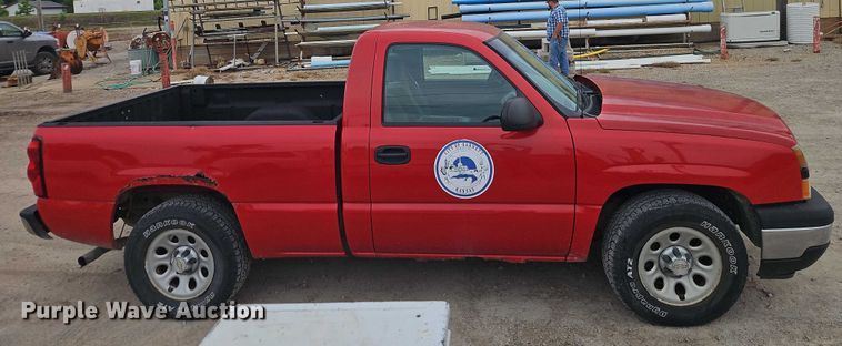 image for item EJ0118 2007 Chevrolet Silverado 1500 pickup truck