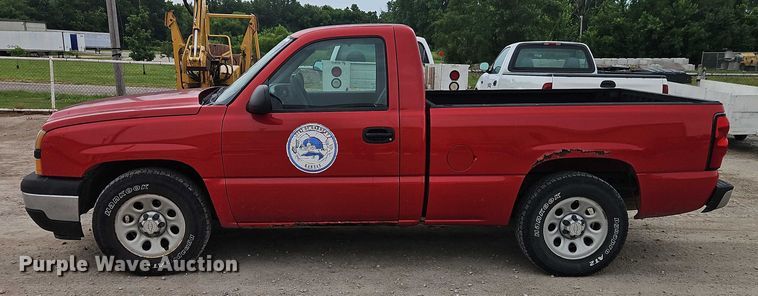 image for item EJ0118 2007 Chevrolet Silverado 1500 pickup truck