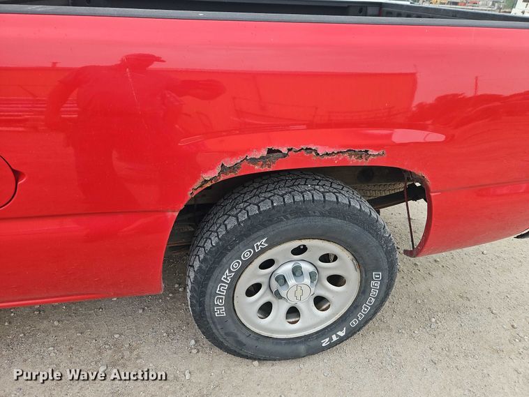 image for item EJ0118 2007 Chevrolet Silverado 1500 pickup truck