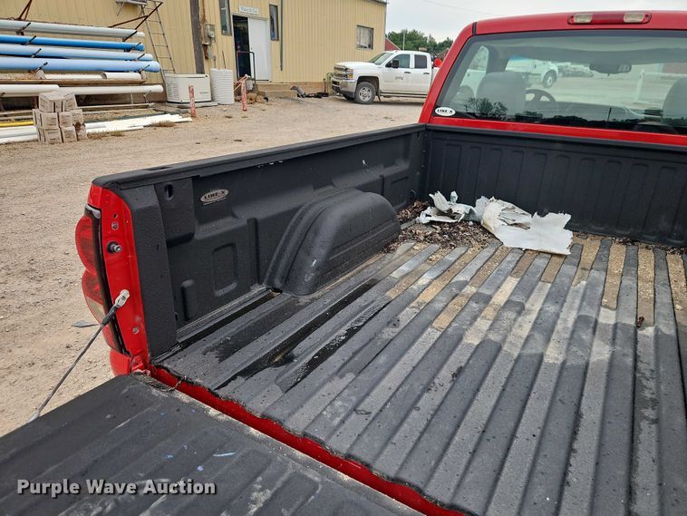 image for item EJ0118 2007 Chevrolet Silverado 1500 pickup truck