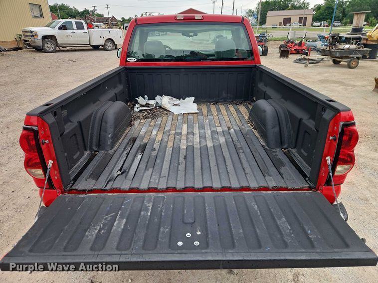 image for item EJ0118 2007 Chevrolet Silverado 1500 pickup truck