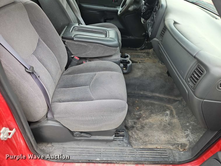 image for item EJ0118 2007 Chevrolet Silverado 1500 pickup truck