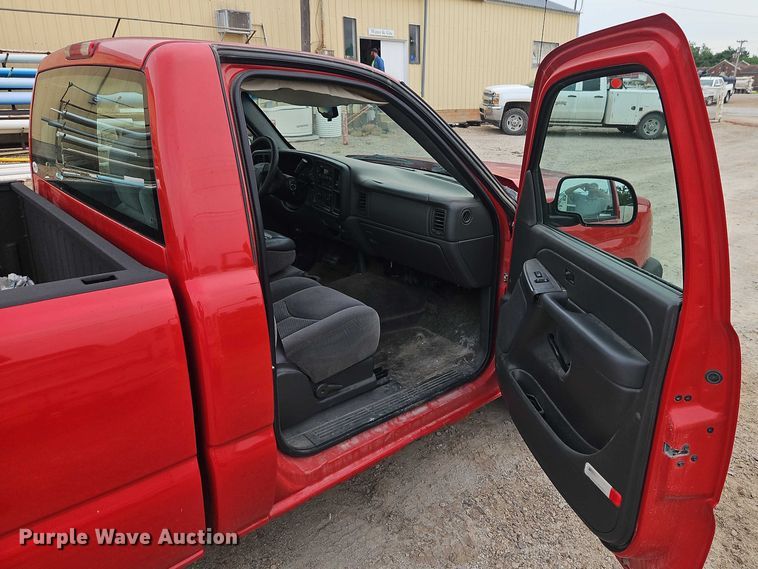 image for item EJ0118 2007 Chevrolet Silverado 1500 pickup truck