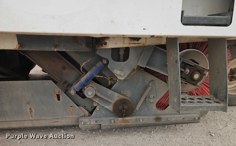 image for item EJ0121 2000 Elgin Pelican series P street sweeper