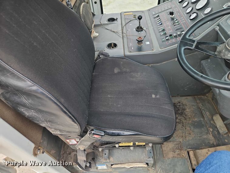 image for item EJ0121 2000 Elgin Pelican series P street sweeper