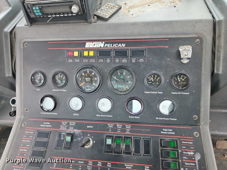 image for item EJ0121 2000 Elgin Pelican series P street sweeper