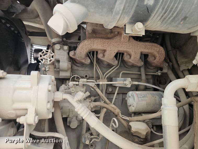 image for item EJ0121 2000 Elgin Pelican series P street sweeper