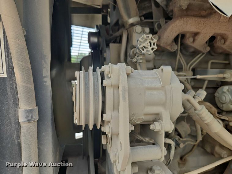 image for item EJ0121 2000 Elgin Pelican series P street sweeper