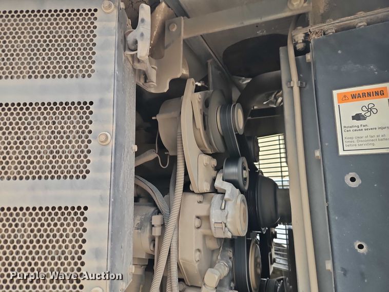 image for item EJ0121 2000 Elgin Pelican series P street sweeper